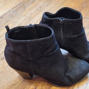 GAP Classic Suede Ankle Boots